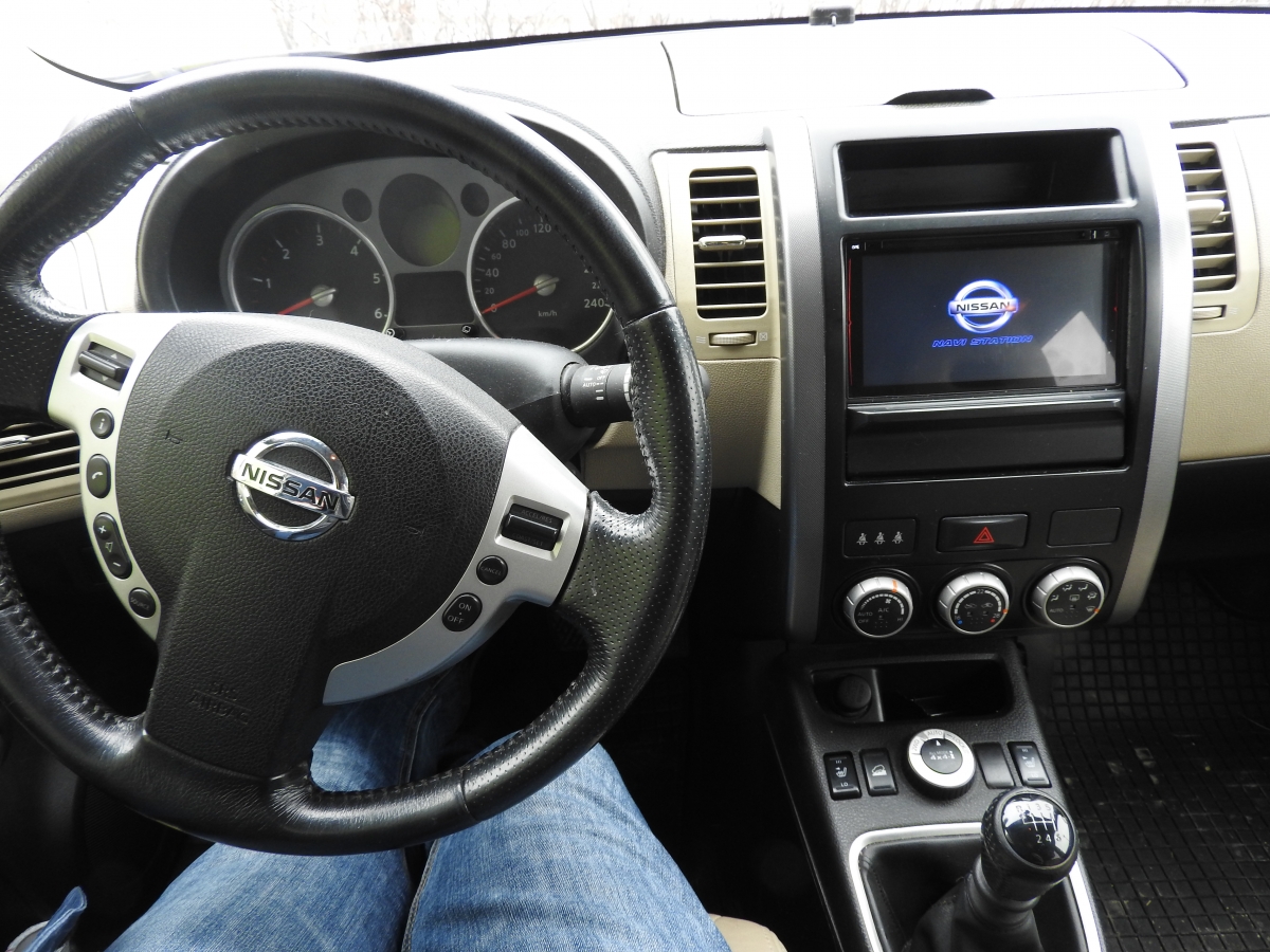 Nissan X-Trail.jpg